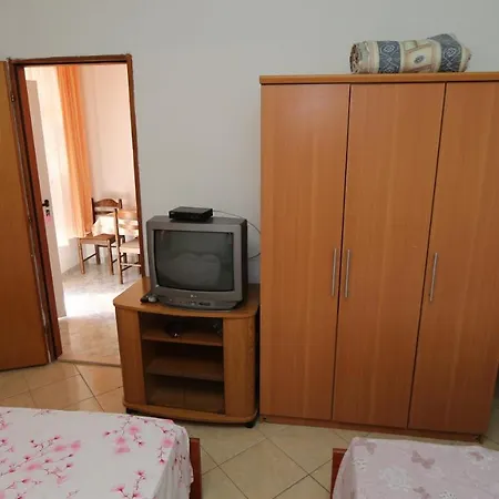 Senka Guest house *